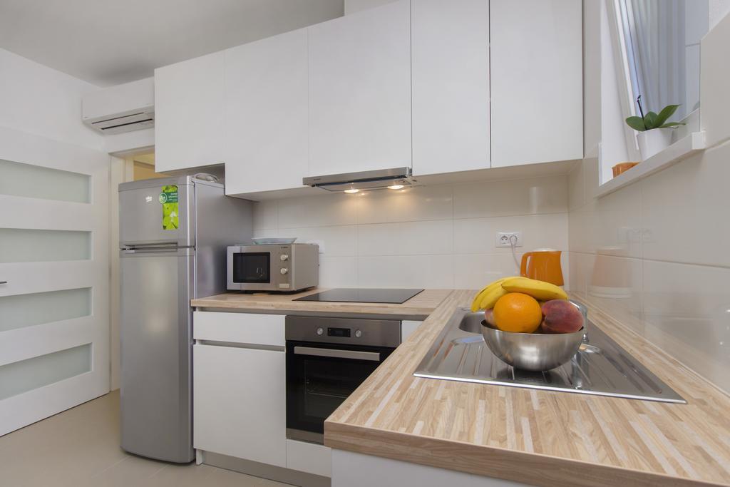 פרימוסטן Apartments Zorka מראה חיצוני תמונה